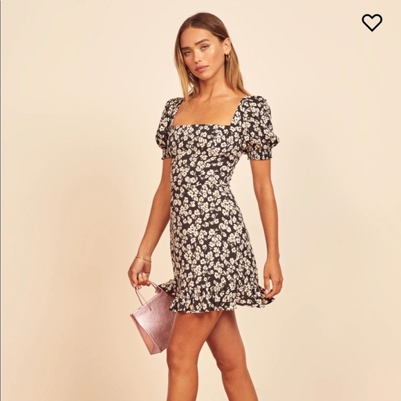 Reformation Dresses & Skirts - Reformation Lillian Dress short sleeve mini crepe in Elaine Color Size 2